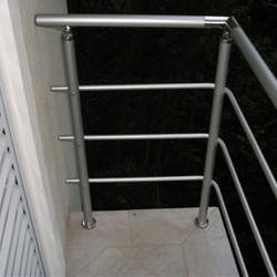 Corrimão de aluminio para escada externa Corrimão de aluminio para escada externa