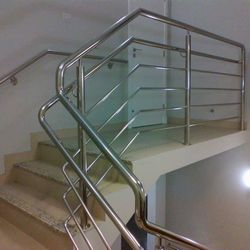 Corrimão e guarda corpo em aço inox Corrimão e guarda corpo em aço inox