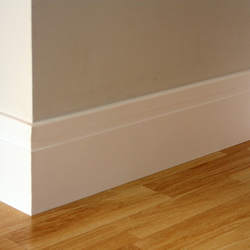 Rodapé de MDF branco Rodapé de MDF branco