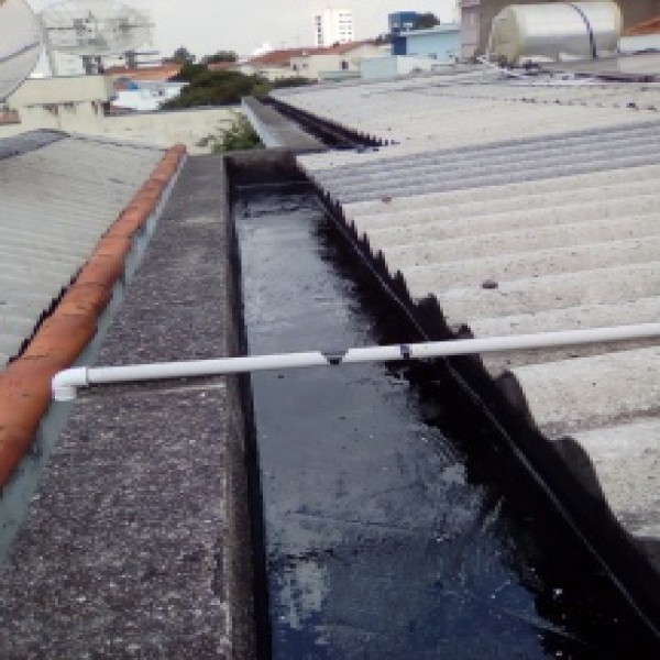 Impermeabilização de calhas com manta Impermeabilização de calhas com manta