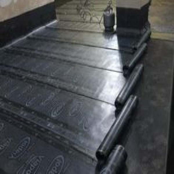 Impermeabilização de piscinas com manta asfáltica Impermeabilização de piscinas com manta asfáltica