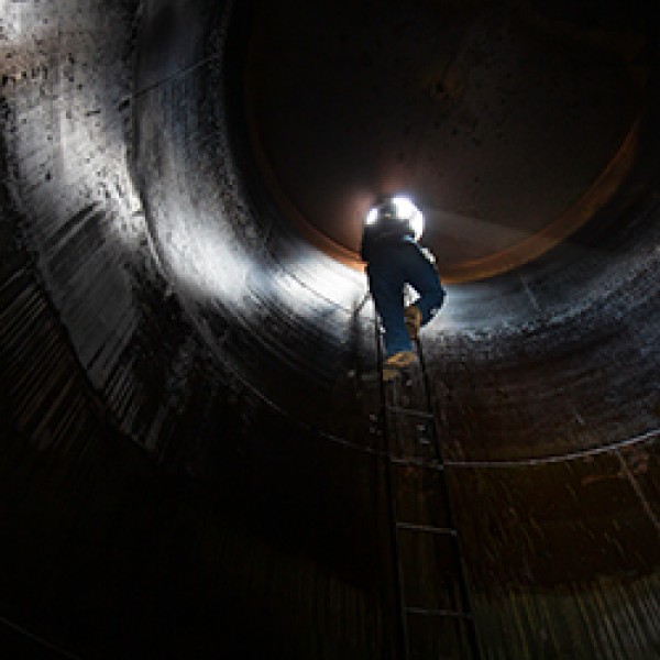 Impermeabilização em caixa de água de condomínio Impermeabilização em caixa de água de condomínio