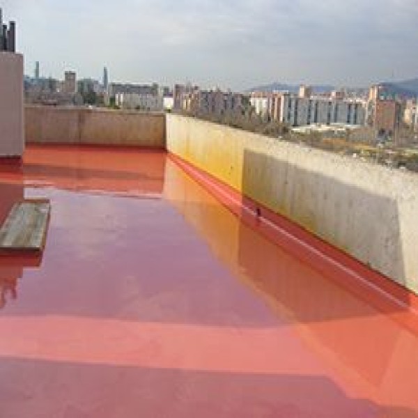 Impermeabilização de superfície com membrana à base de poliuretano Impermeabilização de superfície com membrana à base de poliuretano