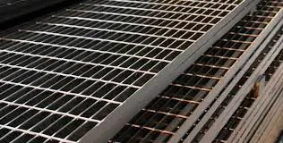Grade de piso em aço carbono