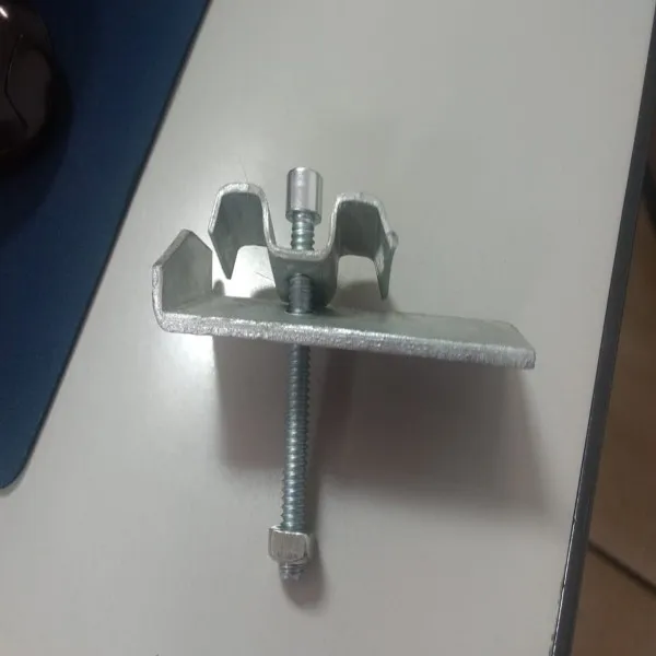 Grampo de fixação para grade de piso